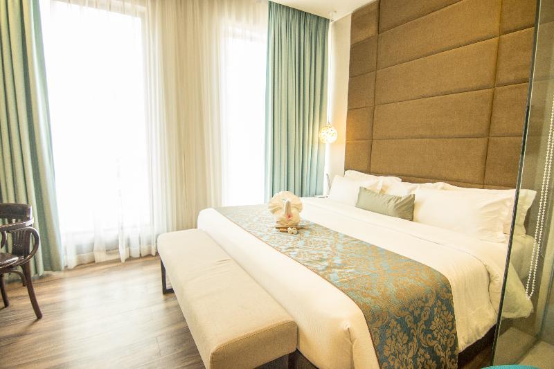 Goldberry Lite Hotel Iloilo City Exterior photo