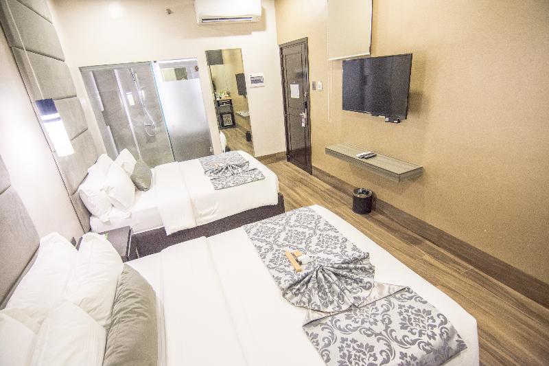 Goldberry Lite Hotel Iloilo City Exterior photo